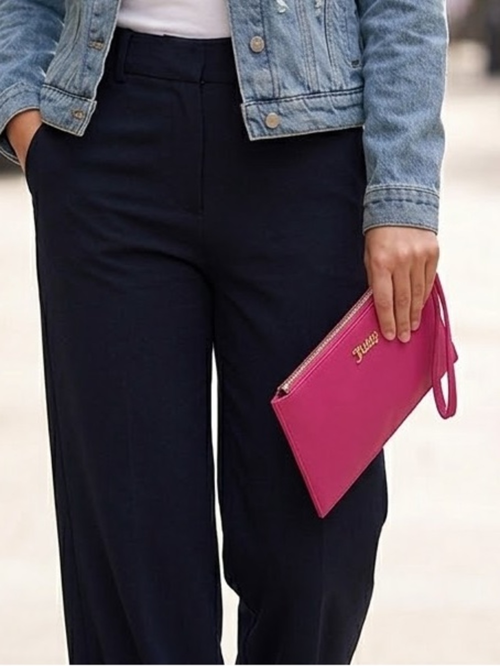Juicy Couture Fuchsia Zip Wristlet Clutch